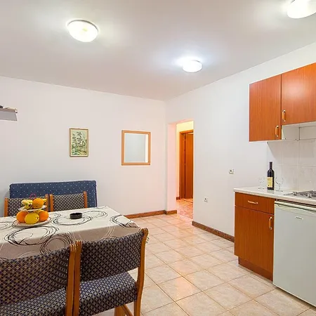 Апартаменты Vila Maslovar *